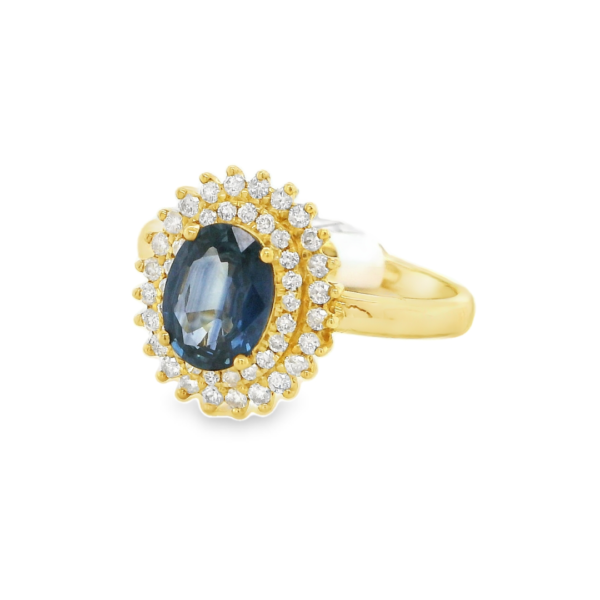 Classic Sapphire and Diamond Yellow Gold Ring