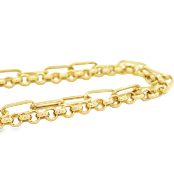 Elegant Gold Chain Bracelet