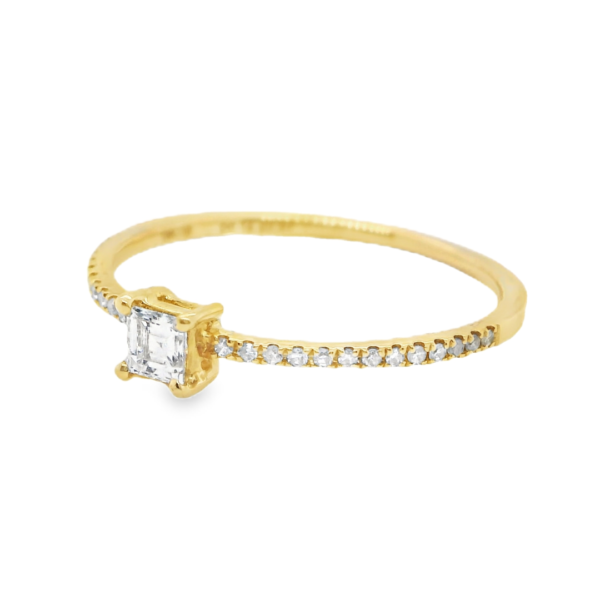 Diamond Yellow Gold Ring